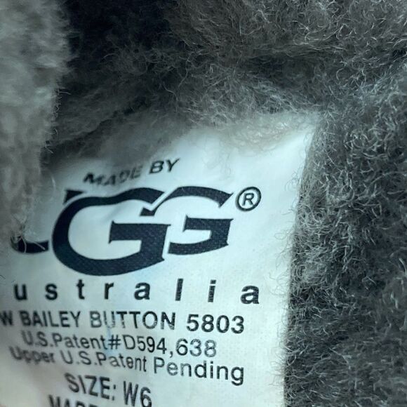 UGG Australia Women’s Bailey Button Leather/Sheepskin Boots 6 - Picture 11 of 12